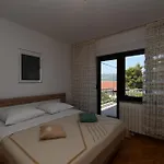 Vanja Apartman *